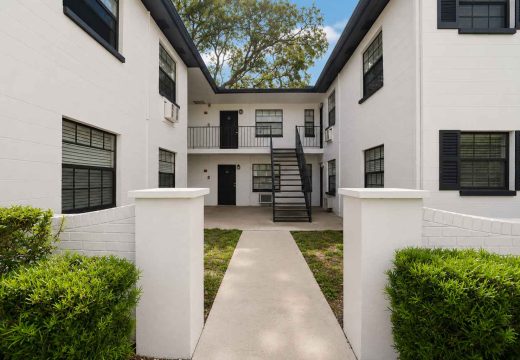 Exterior-Vista-Palms
